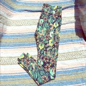 Lularoe Os Leggings 💛 ☀️Sale 2/$15☀️